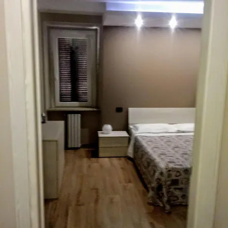 Elena Hotell Parma