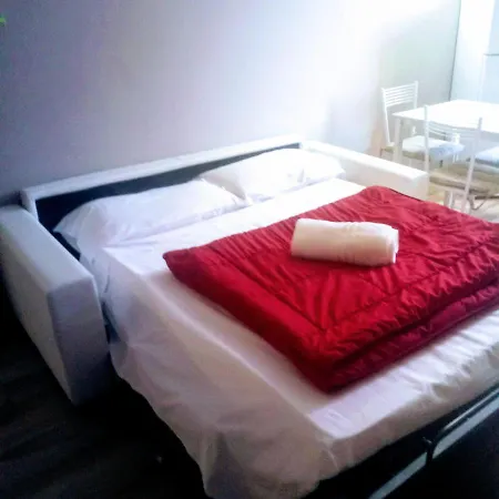 Hotell Elena *